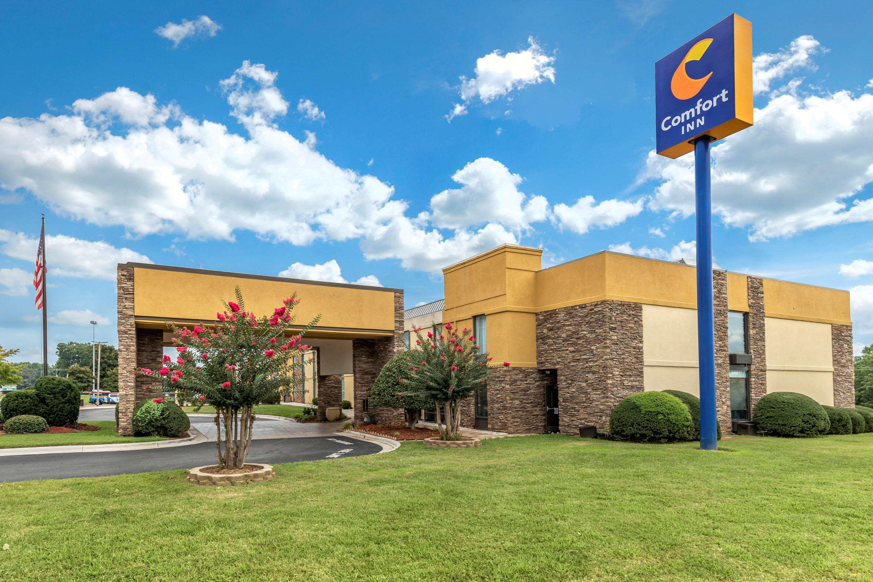 Comfort Inn Shelby Exterior photo